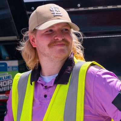 Lyle 🏁's profile picture
