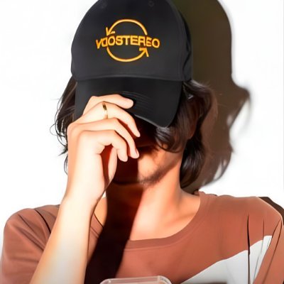 unoentre1000's profile picture