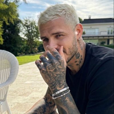 ApoRivero's profile picture