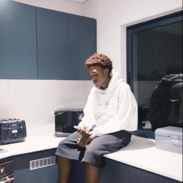 YvesSaintRic's profile picture