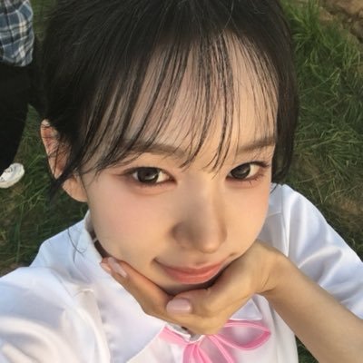 럽's profile picture