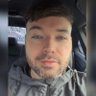 Adam profil fotoğrafı