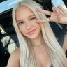 chloe 的头像