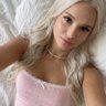 Chloe 的头像