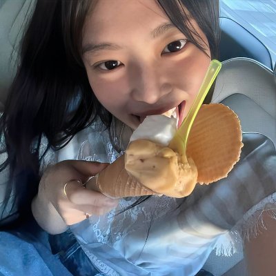 kat's profile picture