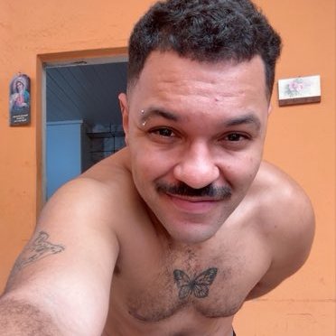 joao v's profile picture