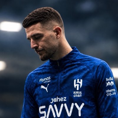 عزيز's profile picture