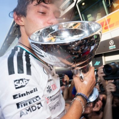 ant 🐜's profile picture