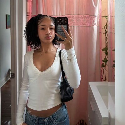 Alyssa♡🌺's profile picture