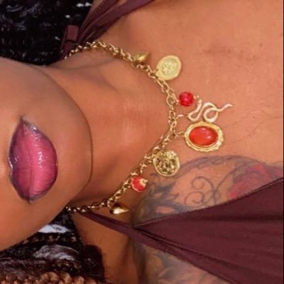 Mishaoelle 160 ☮'s profile picture