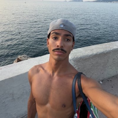 flomar's profile picture