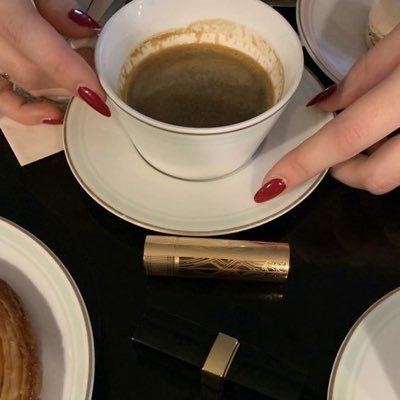 elll_il8's profile picture