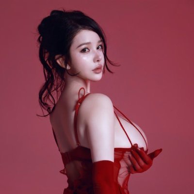 LanaRNoir's profile picture