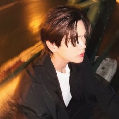 justju(meow)'s profile picture