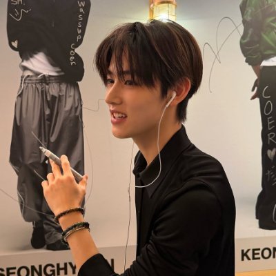 keonhomiaw's profile picture