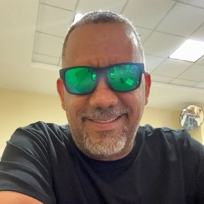El vende tenis's profile picture