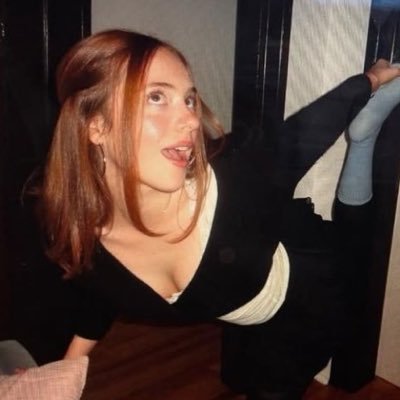 lari - bday bea's profile picture