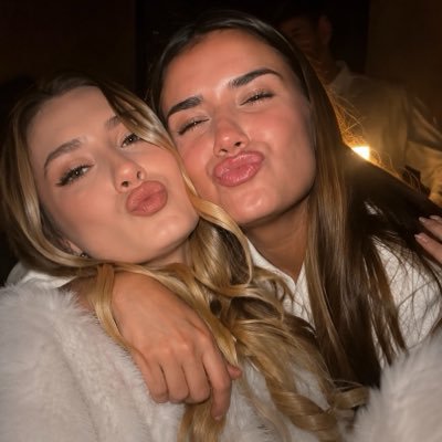 cami💛🤍✨'s profile picture