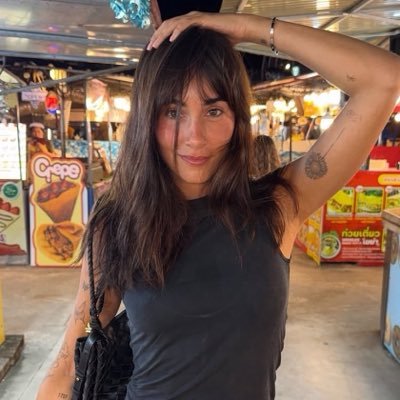 newrqmanticss's profile picture