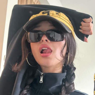 sena's profile picture