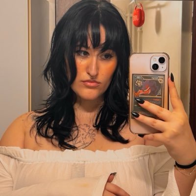 moonsgfg's profile picture
