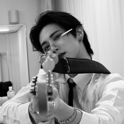 ⊹'s profile picture