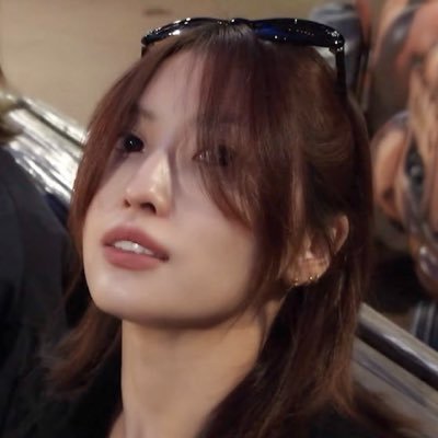 wolfcut momo's profile picture