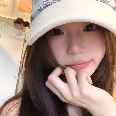 elena's profile picture