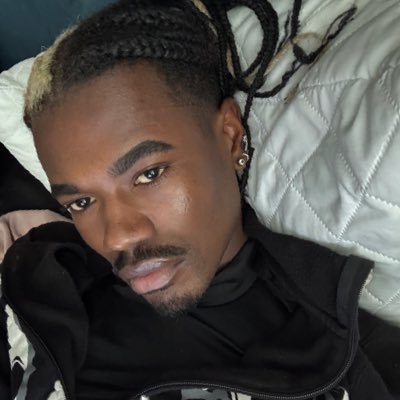 JOAN OF ART's profile picture