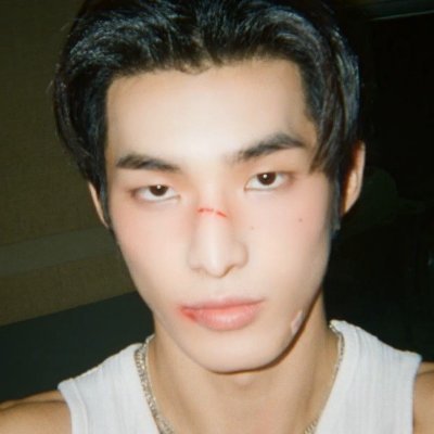 _mothymothy's profile picture