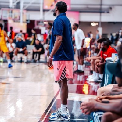 Coach Chuck Smith's profile picture