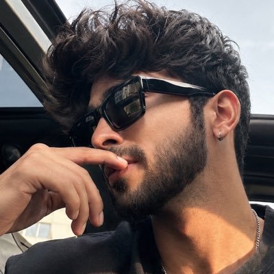 uyirey_'s profile picture