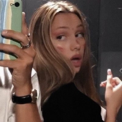 LillRoryy's profile picture