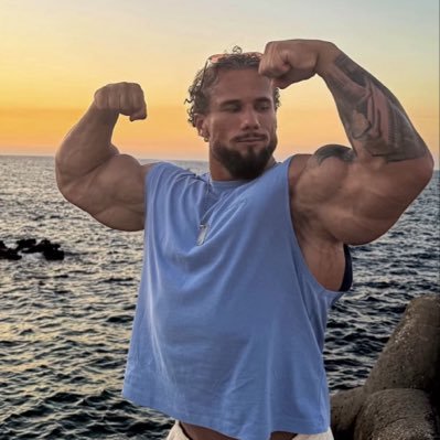 MuscleLycra's profile picture