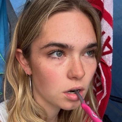 deerbellamy's profile picture