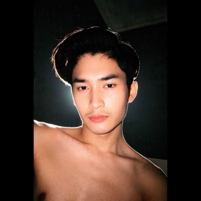 TwoSides🕊️'s profile picture