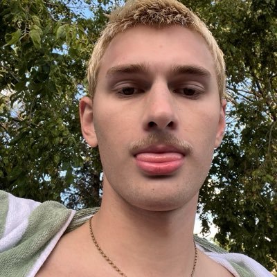 juneapologist's profile picture
