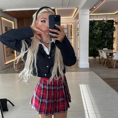 Mia's profile picture