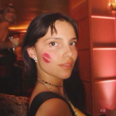 nina's profile picture