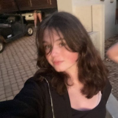 𝑵𝒖𝒔𝒉𝒌𝒊𝒆's profile picture