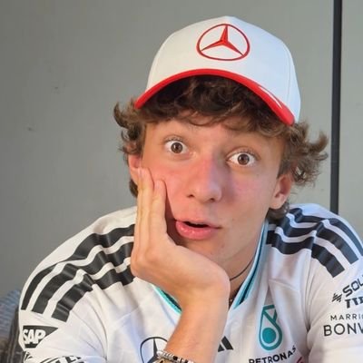 Manu 🍂's profile picture