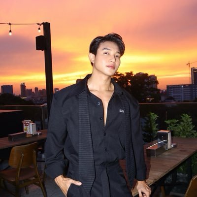Seng Hour - សេងហ៊ួរ's profile picture