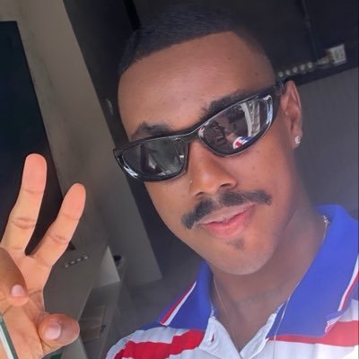 +i 🇱🇺's profile picture