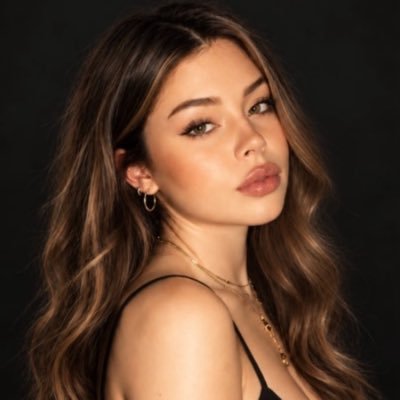 GirlyBella's profile picture