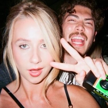 female evan buckley's profile picture