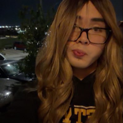 Sally 🍰🏳️⚧️'s profile picture