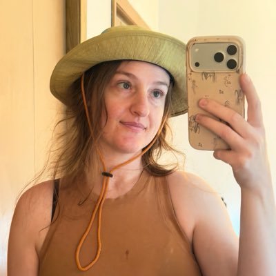 adorablelillii's profile picture