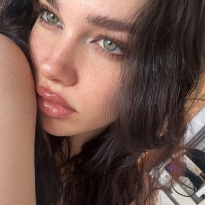 ozlemminiz's profile picture