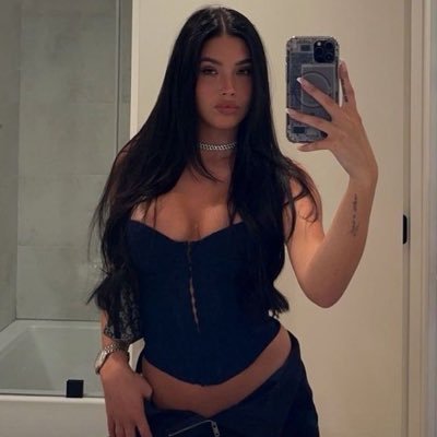 maddy's profile picture