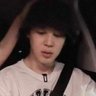 bah wishes to see bts⁷ 的头像